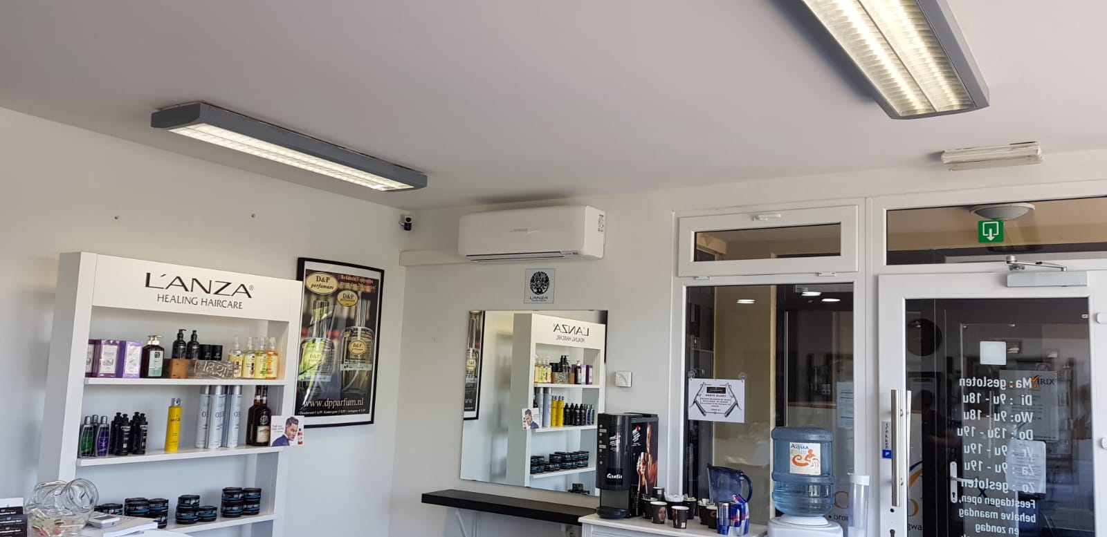 Airco binnenunit in een handelszaak