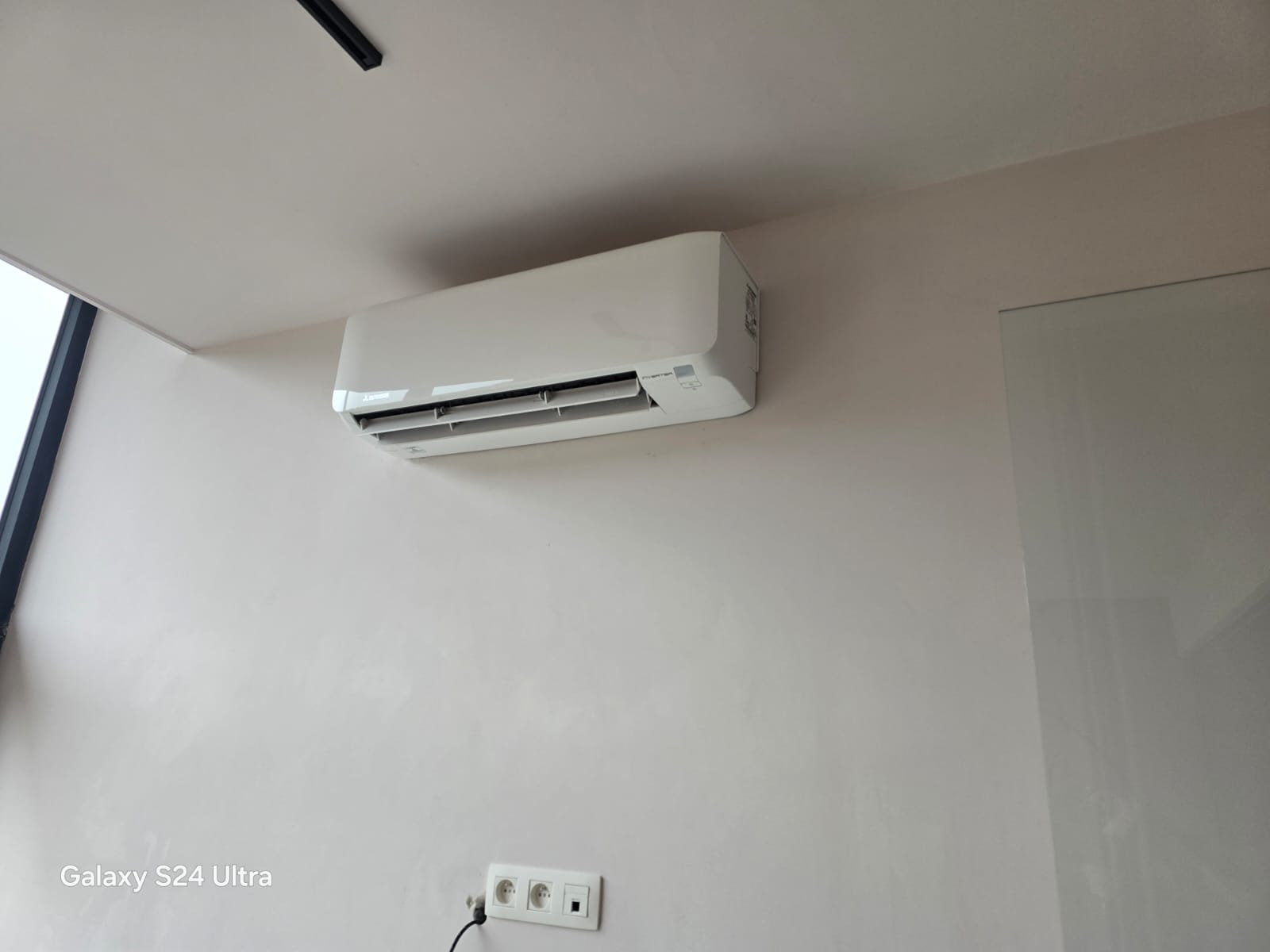 Mitsubishi airco binnenunit in een woning